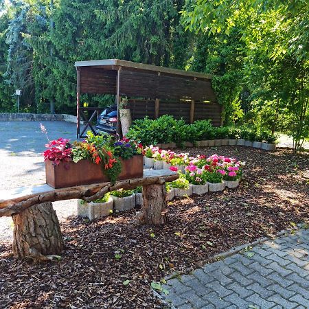 Hotel Landgasthof Fromm Untergruppenbach Exterior photo